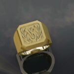 Bague Chevalière Armoriée en Or Jaune 18 Carats